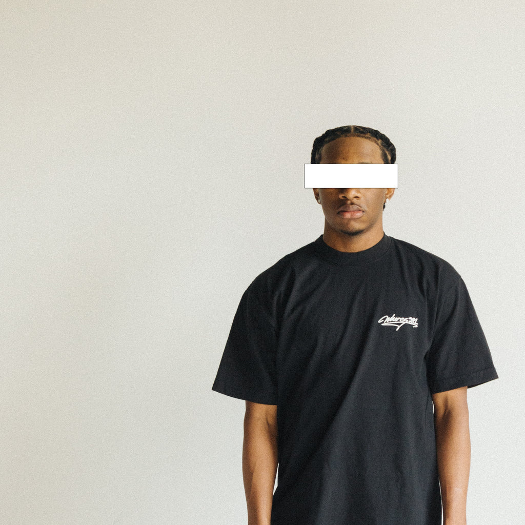 friends & family tee